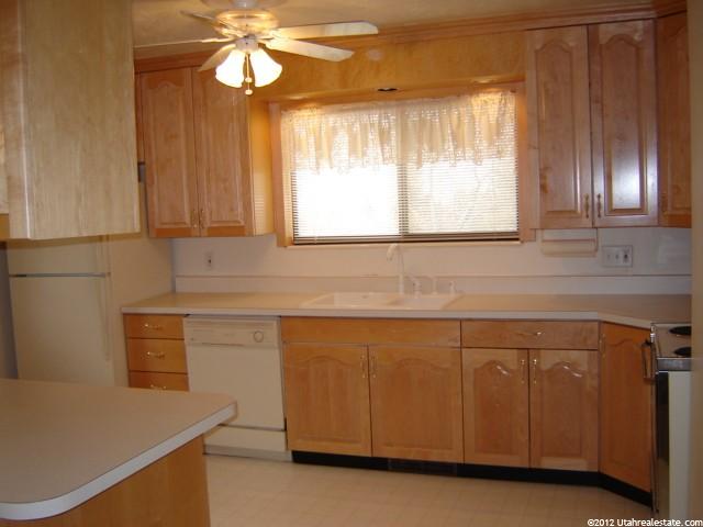 2080 Claremont Dr, Bountiful, UT 84010 — photo 4