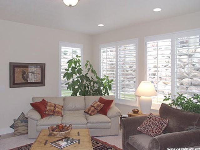1947 E Bluffside Cir, Sandy, UT 84092 — photo 4