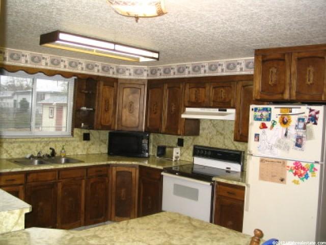 565 Miller Ave, Layton, UT 84041 — photo 3