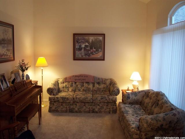 2165 E Cherry Meadows Ln N, Layton, UT 84040 — photo 2