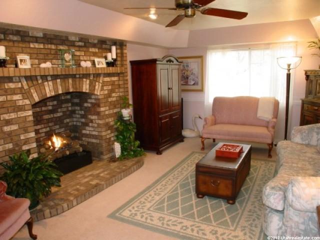 328 W 4050 N, Pleasant View, UT 84414 — photo 2