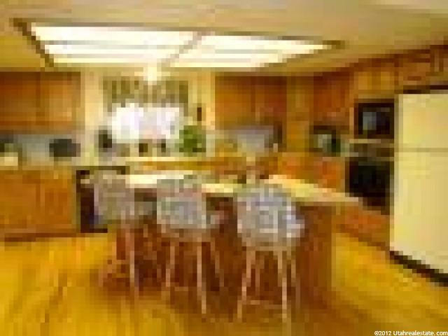 328 W 4050 N, Pleasant View, UT 84414 — photo 3