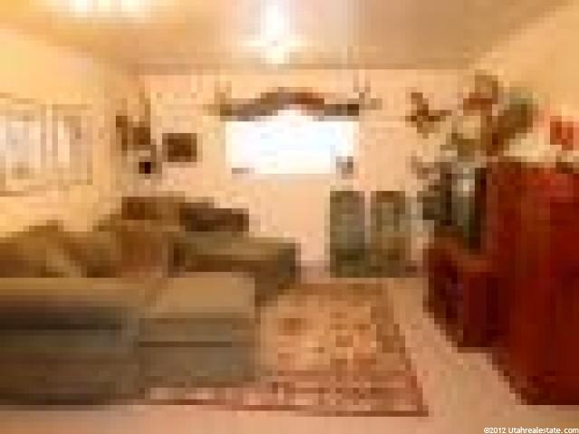 328 W 4050 N, Pleasant View, UT 84414 — photo 5