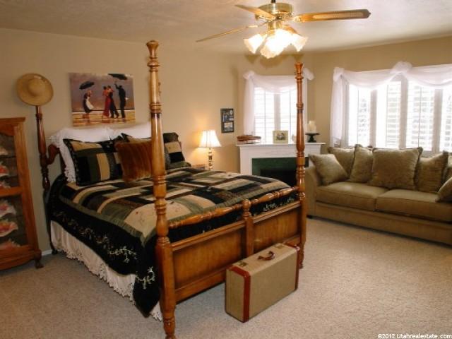 328 W 4050 N, Pleasant View, UT 84414 — photo 6