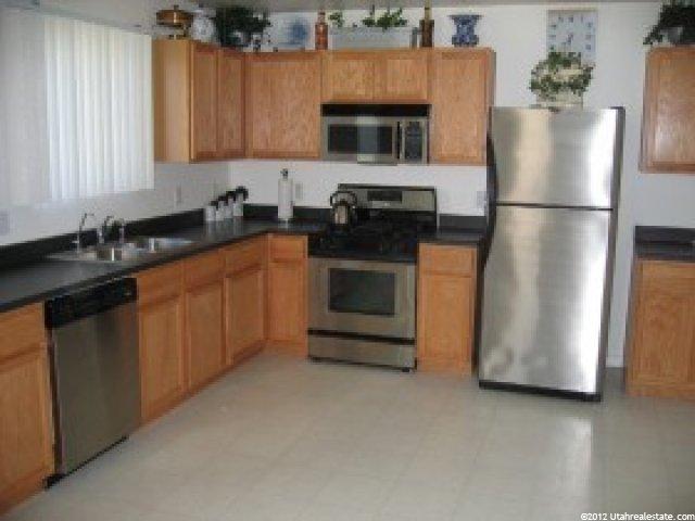 792 E 1950 S, Clearfield, UT 84015 — photo 2