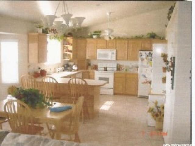 4322 S 4800 W, West Haven, UT 84401 — photo 2