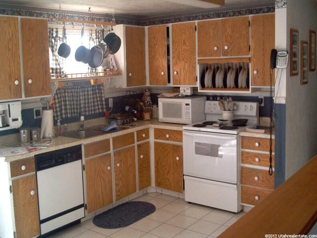 610 E 2850 S, Vernal, UT 84078 — photo 4