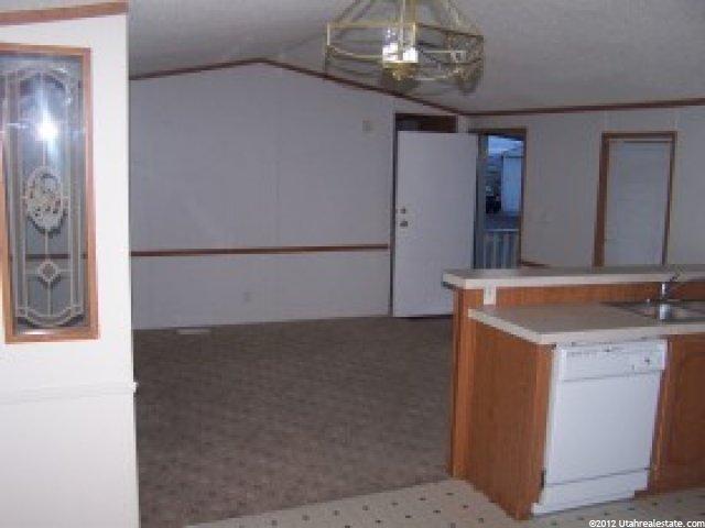 75 W 250 N #71, Clearfield, UT 84015 — photo 3