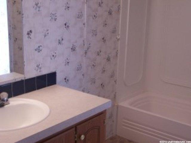 75 W 250 N #71, Clearfield, UT 84015 — photo 6