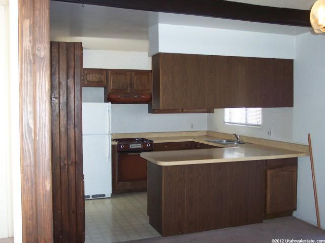785 Silver Shadows Dr, Murray, UT 84107 — photo 2
