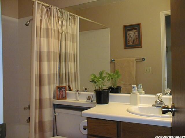 1263 E Meadow Ridge Rd, Sandy, UT 84094 — photo 4