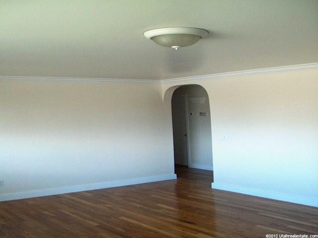 320 N Bruce St E, Clearfield, UT 84015 — photo 2