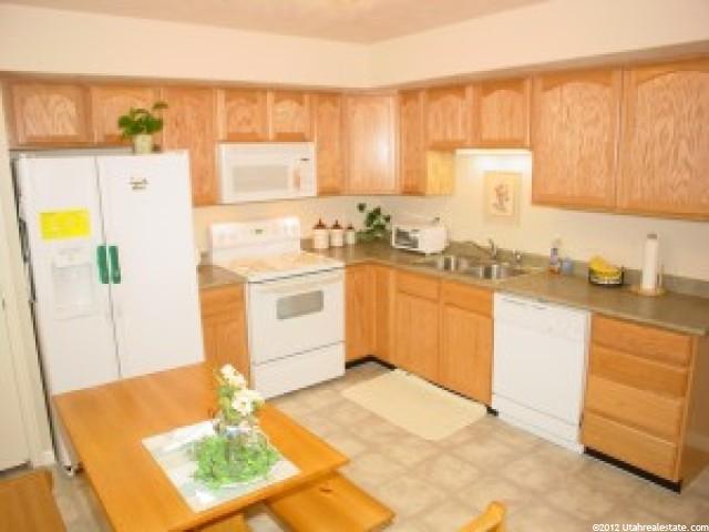 633 W Allen Cv, Midvale, UT 84047 — photo 2