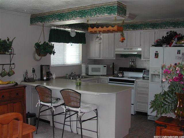 953 Cedar Terrace Dr, Sandy, UT 84094 — photo 3