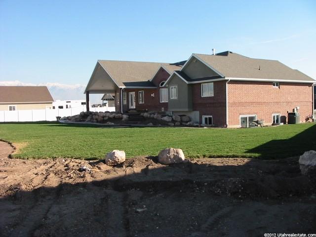 2452 W 875 S, Syracuse, UT 84075 — photo 4