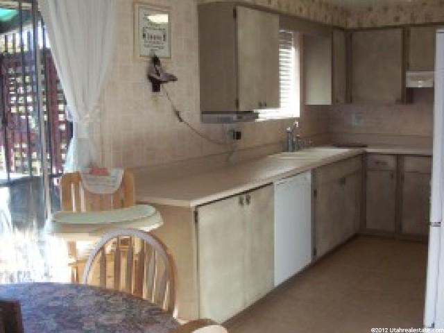 6906 S 345 E, Midvale, UT 84047 — photo 2