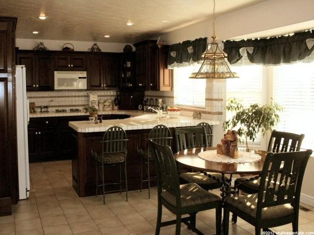 148 S 2050 E, Layton, UT 84040 — photo 4