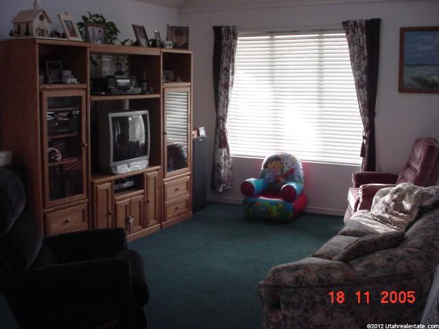 360 Downs Dr, Ogden, UT 84404 — photo 7