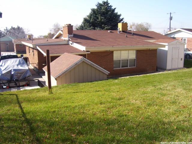 70 N Terrace Dr, Clearfield, UT 84015 — photo 2