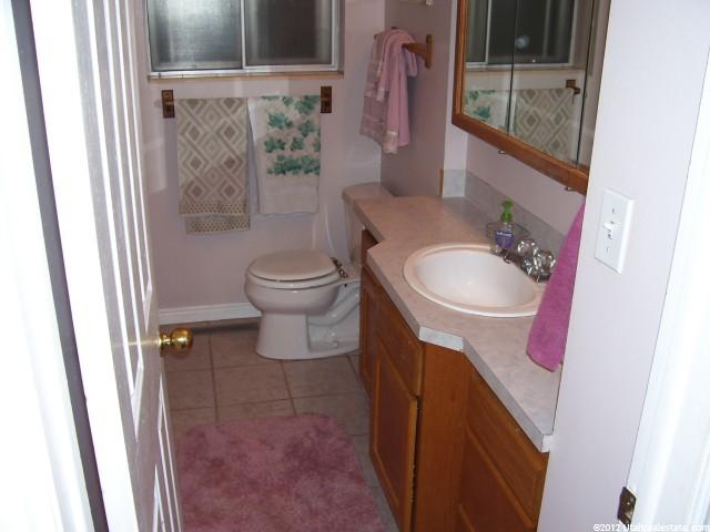 70 N Terrace Dr, Clearfield, UT 84015 — photo 3