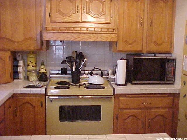 8682 S Gladiator Way E, Sandy, UT 84094 — photo 3
