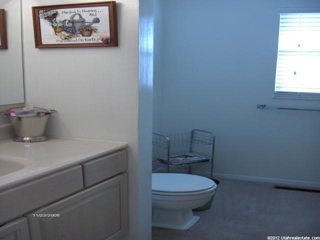232 W Gordon Ave, Layton, UT 84041 — photo 4