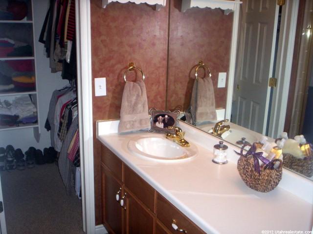 9271 Jefferson Ln, Sandy, UT 84070 — photo 6