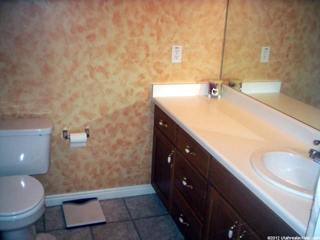 9271 Jefferson Ln, Sandy, UT 84070 — photo 8