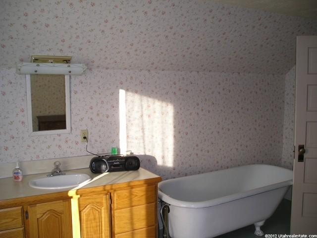 357 S 100 W, Logan, UT 84321 — photo 8