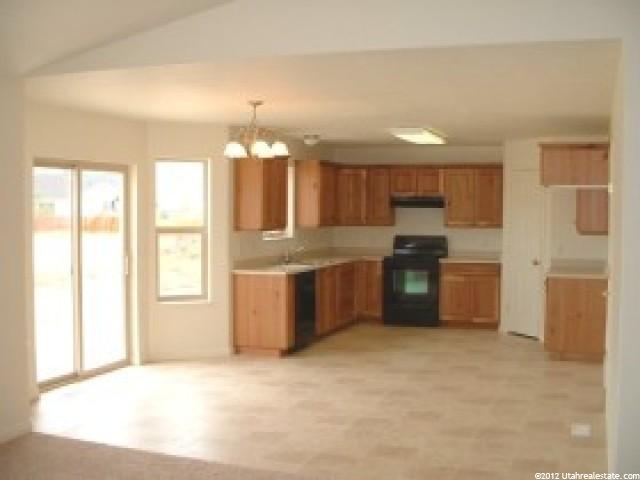1203 E Hyrum Blvd S, Hyrum, UT 84319 — photo 3