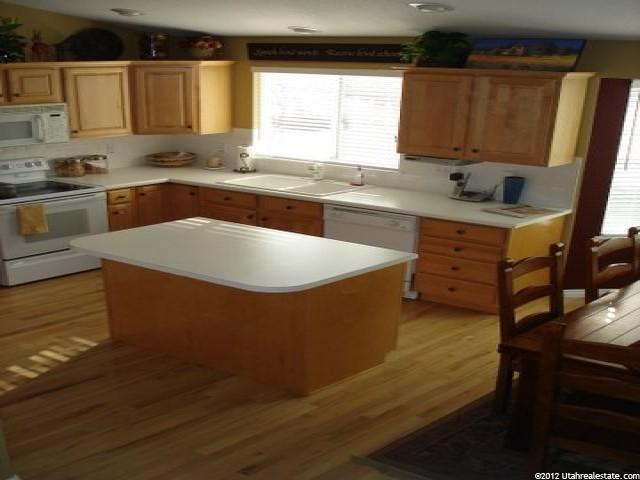 629 W 2075 N, Centerville, UT 84014 — photo 5