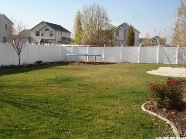629 W 2075 N, Centerville, UT 84014 — photo 8