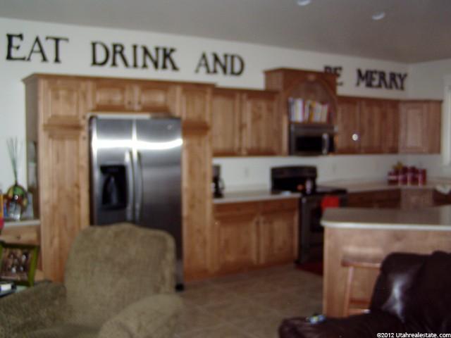 3004 Waterfall Ln, Ogden, UT 84403 — photo 2