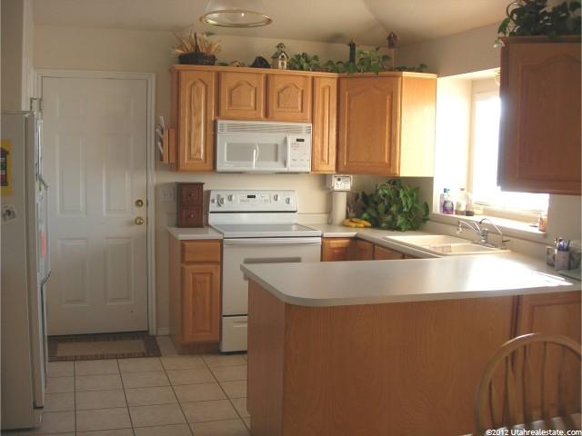 1211 N 550 W, West Bountiful, UT 84087 — photo 4