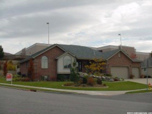 2215 Penman Ln, Bountiful, UT 84010 — photo 2