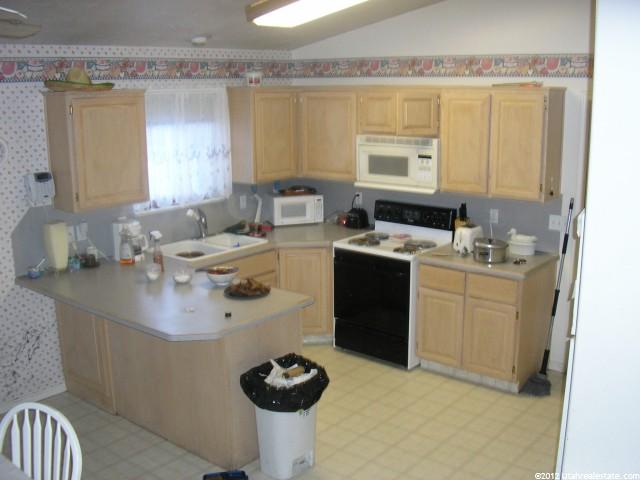 4052 W 6000 S, Roy, UT 84067 — photo 2