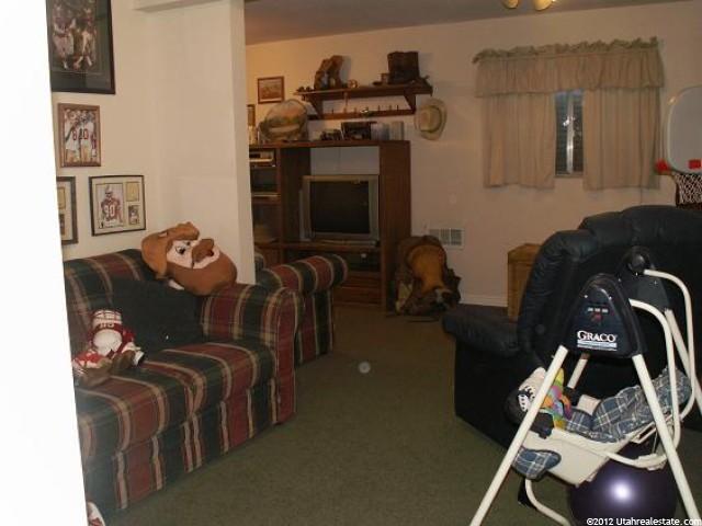 381 Acoma Rd, Midvale, UT 84047 — photo 5