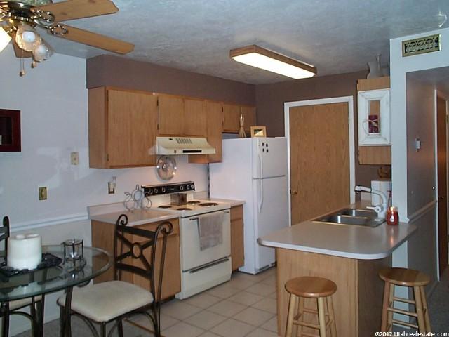1222 Waterside Cv #21, Midvale, UT 84047 — photo 2