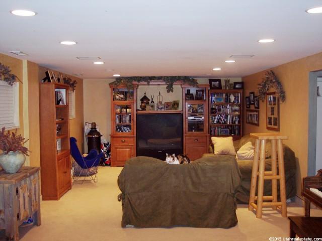 1075 E Bedford St, Kaysville, UT 84037 — photo 6