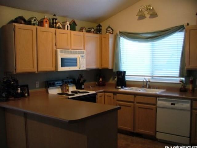 560 Downing St, Midvale, UT 84047 — photo 5