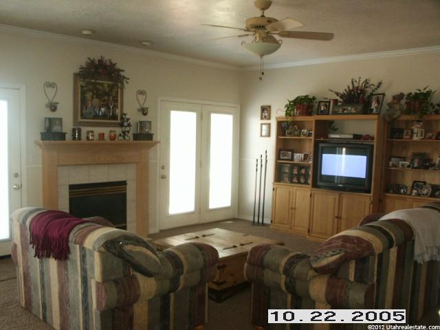 6707 S 1590 E, Uintah, UT 84405 — photo 7