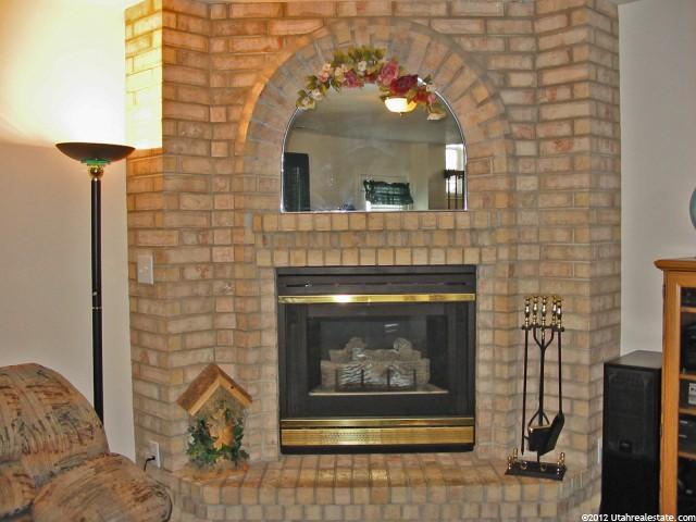 5021 Vista Dr, Roy, UT 84067 — photo 5