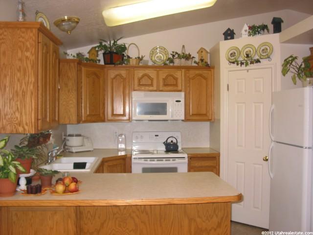5544 S 3750 W, Roy, UT 84067 — photo 3