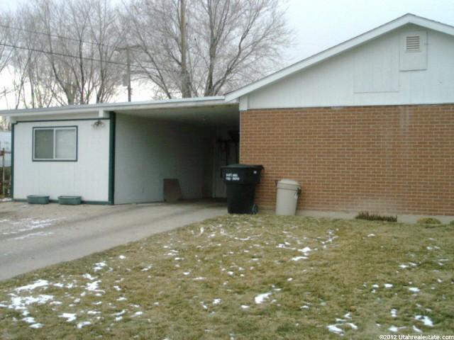 621 W 400 S, Vernal, UT 84078 — photo 2