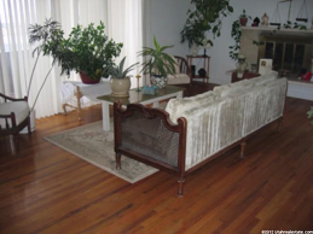 1062 E Arlington Way, Bountiful, UT 84010 — photo 2
