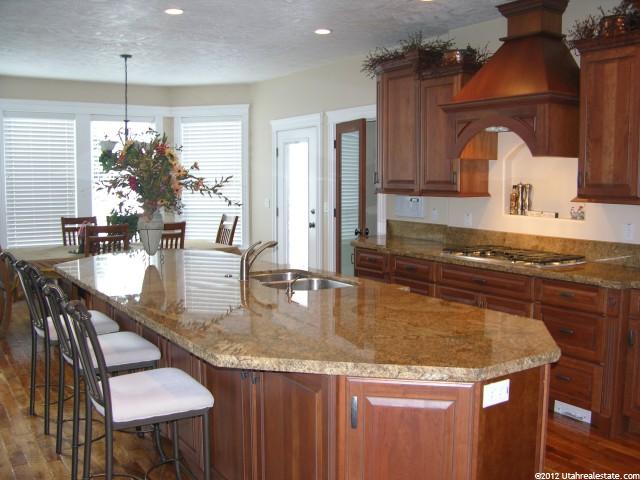 2452 E 3750 N, Layton, UT 84040 — photo 5
