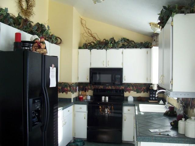 4545 Twilight Dr, Kearns, UT 84118 — photo 4