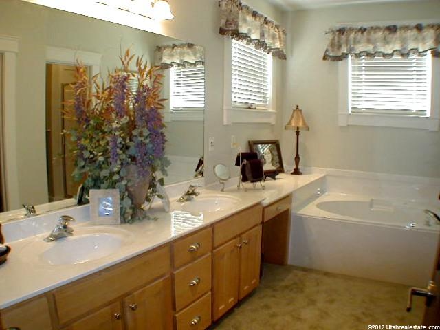 402 Hawthorne, Providence, UT 84332 — photo 2