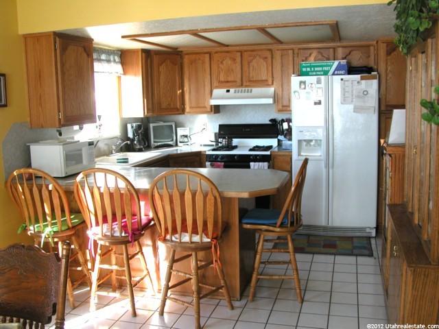 5441 S 3400 W, Roy, UT 84067 — photo 3