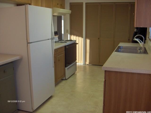 721 N 800 W, Clearfield, UT 84015 — photo 3